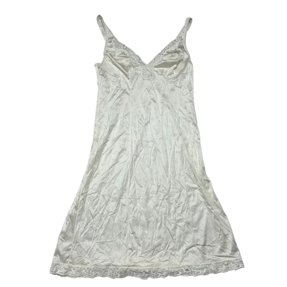 Vassarette Vintage Ivory Lace Trim Slip Dress Women's Size‎ 34F VTG